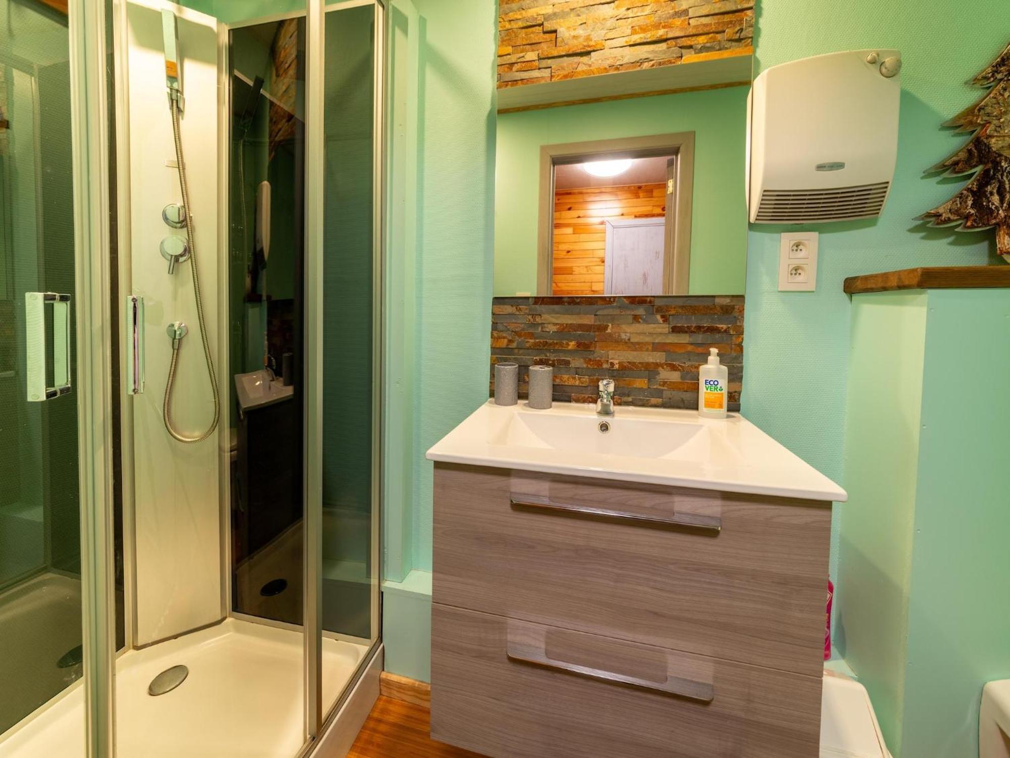 Holiday Home With Bubble Bath 夫洛朗维耶 外观 照片